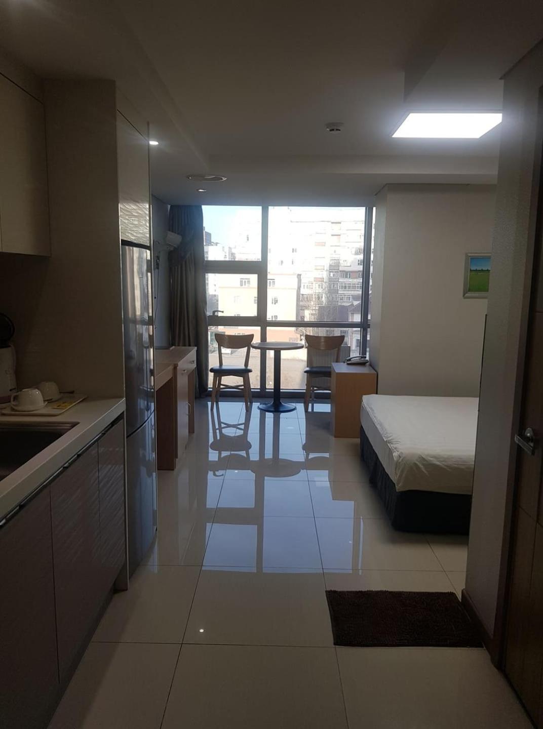 J Hotel Oulan-Bator Extérieur photo