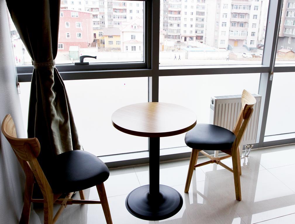 J Hotel Oulan-Bator Extérieur photo