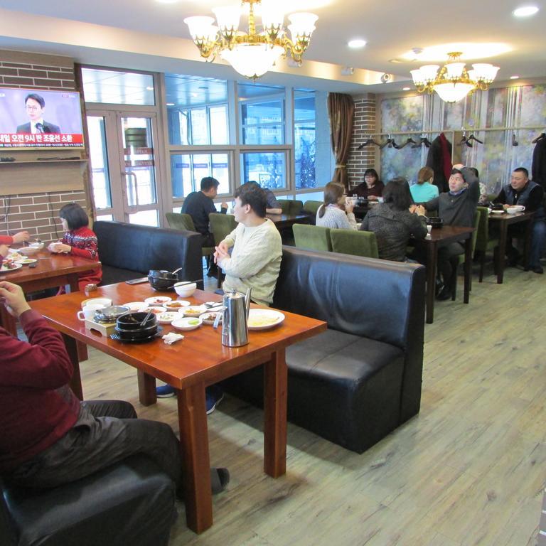 J Hotel Oulan-Bator Extérieur photo